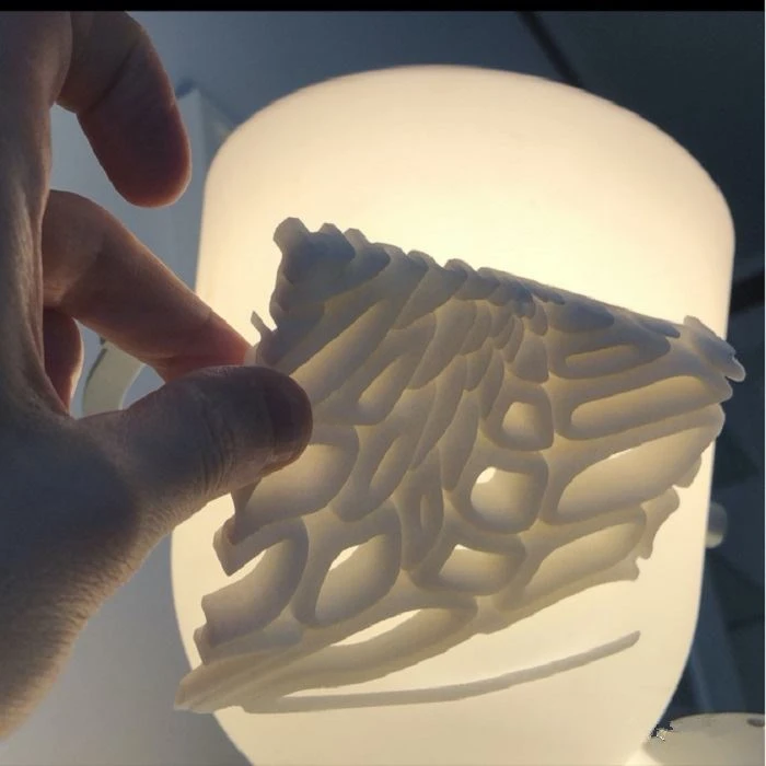 O privire mai atentă la această lumină imprimată 3D
